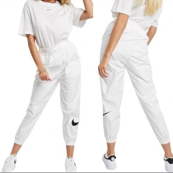 NIKE Women NSW Belted Cuffed Pull On Athleisure Track Pants Jogger Windpants - Picture 2 of 11